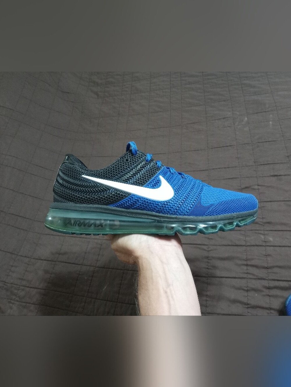Nike Air Max 2017 Mens 11 Shoes Sneakers Shoes Running Jogging Athletic Bkue Bla
